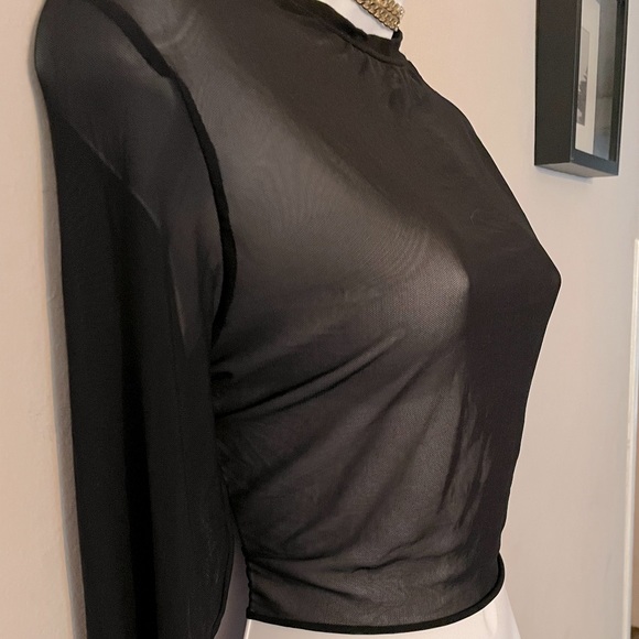 SEE THROUGH CROP TOP - Picture 2 of 6